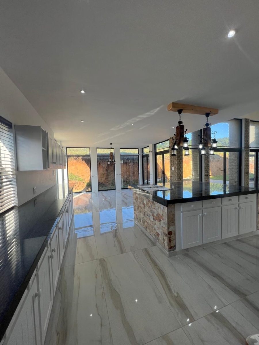 5 Bedroom Property for Sale in Royalston Residential Estate and Wildlife Reserve Eastern Cape